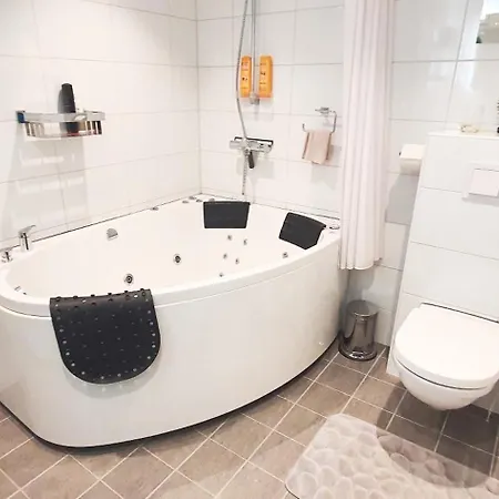 アパート Unique Coastel I Quiet & Quality